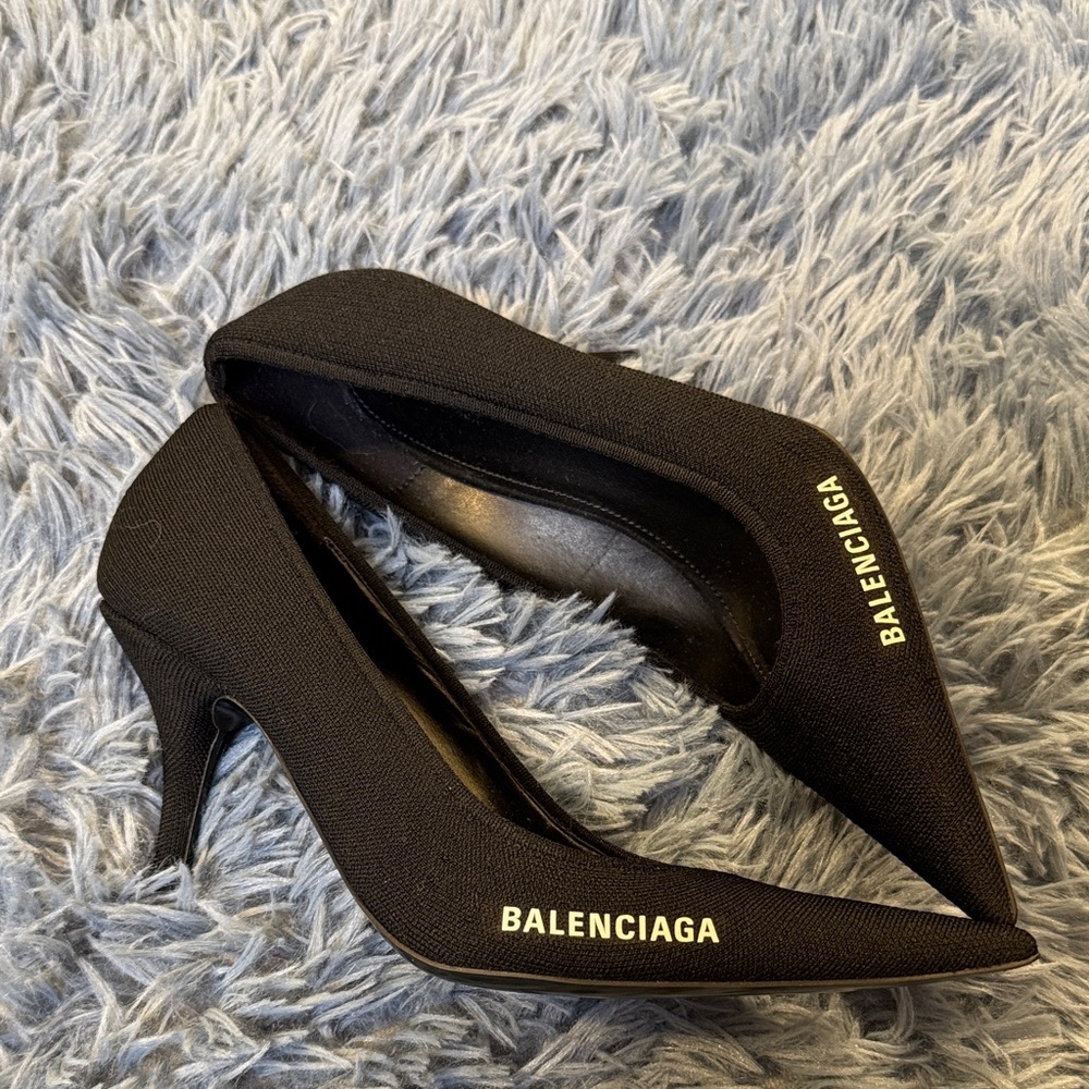 Balenciaga Black Pointed Toe Heels - Picture 2 of 9